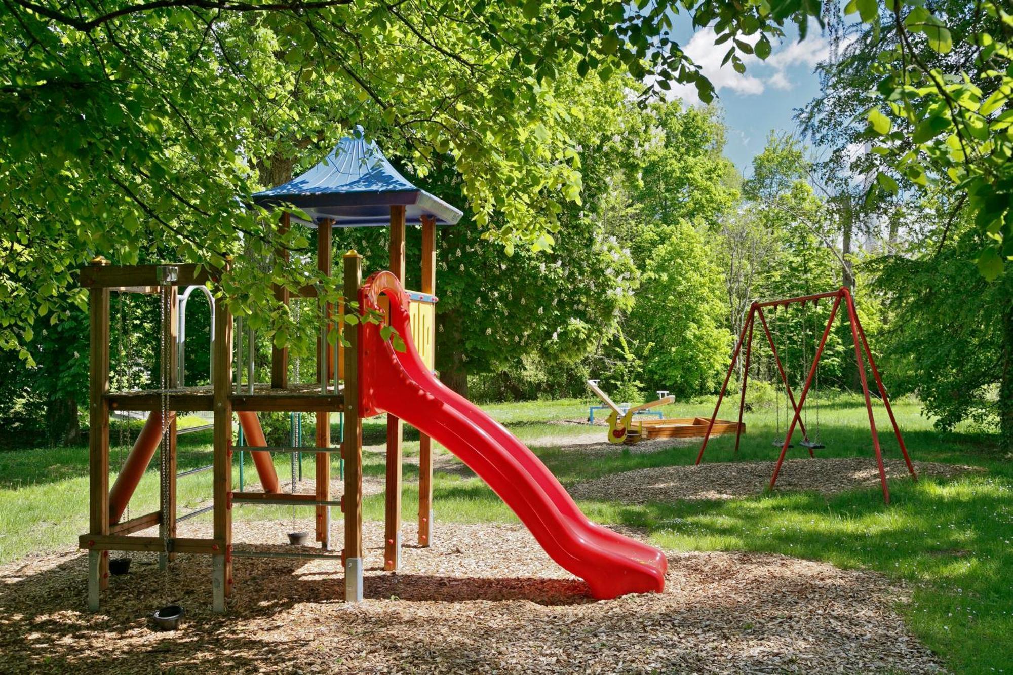 Knaus Campingpark Frickenhausen ฟริกเกนเฮาเซ่น อัม ไมน์ ภายนอก รูปภาพ